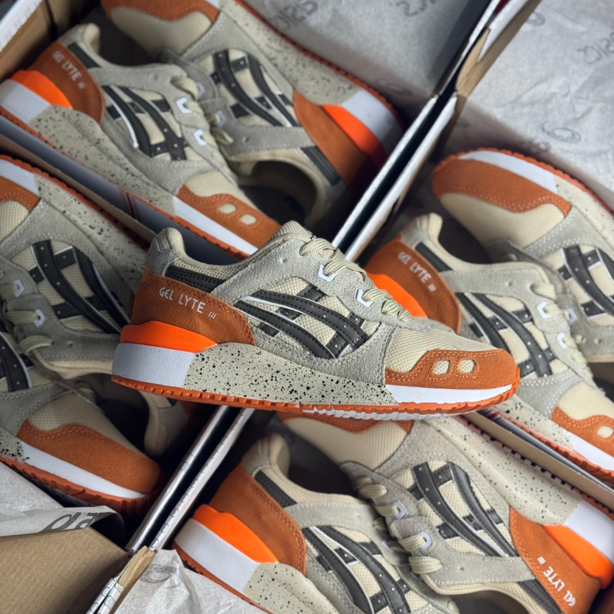 Tênis Masculino Asics Gel-Lyte III x Bege/Laranja (Premium em Couro)