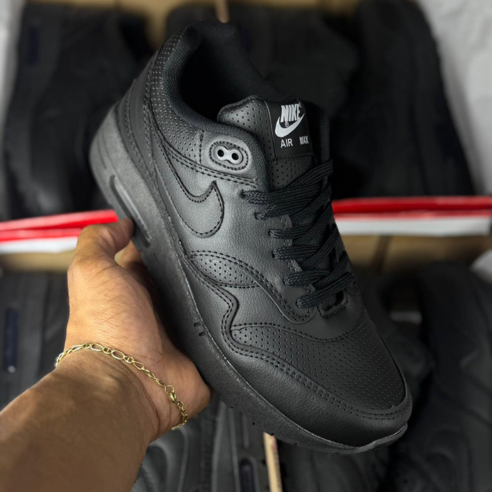 Air Max 1 Black