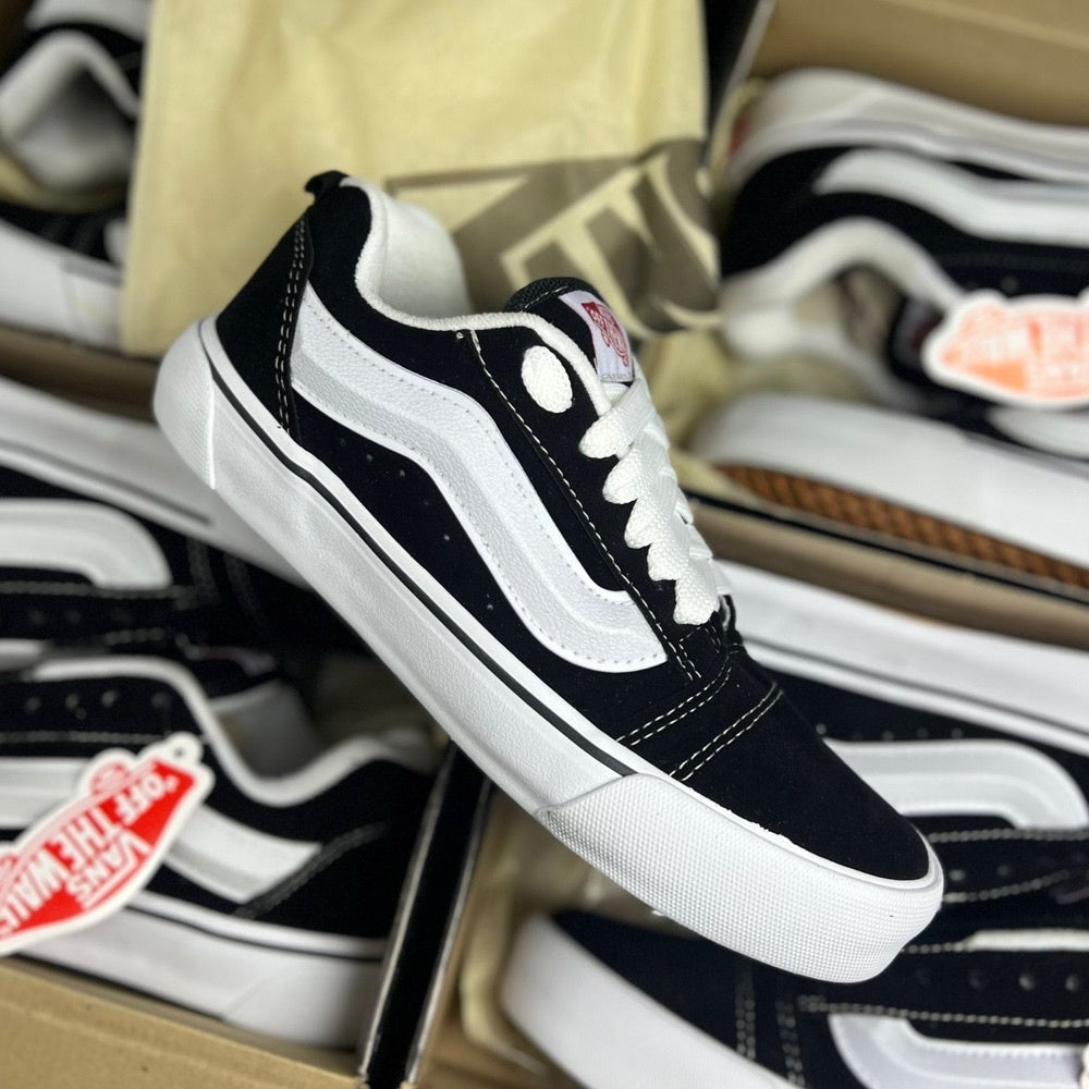 Vans Knu Skool Masculino/Feminino x Preto/Branco