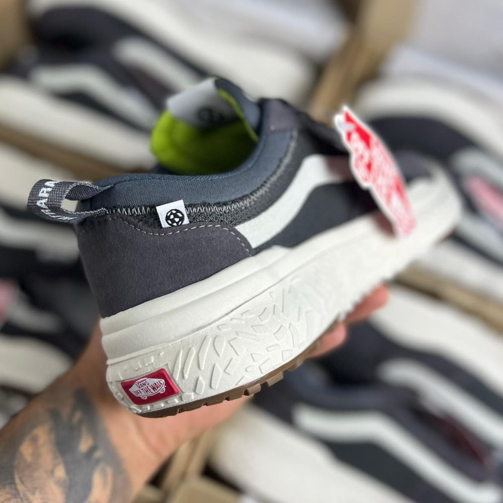 Vans UltraRange Neo x Chumbo