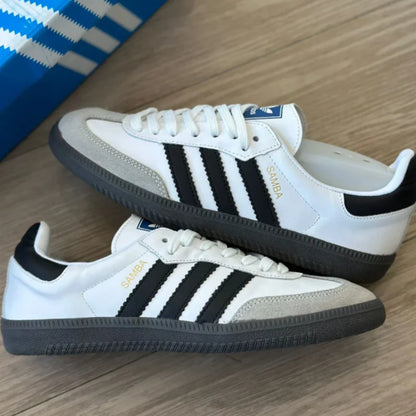 Tênis Feminino Adidas Samba Premium (EM COURO)