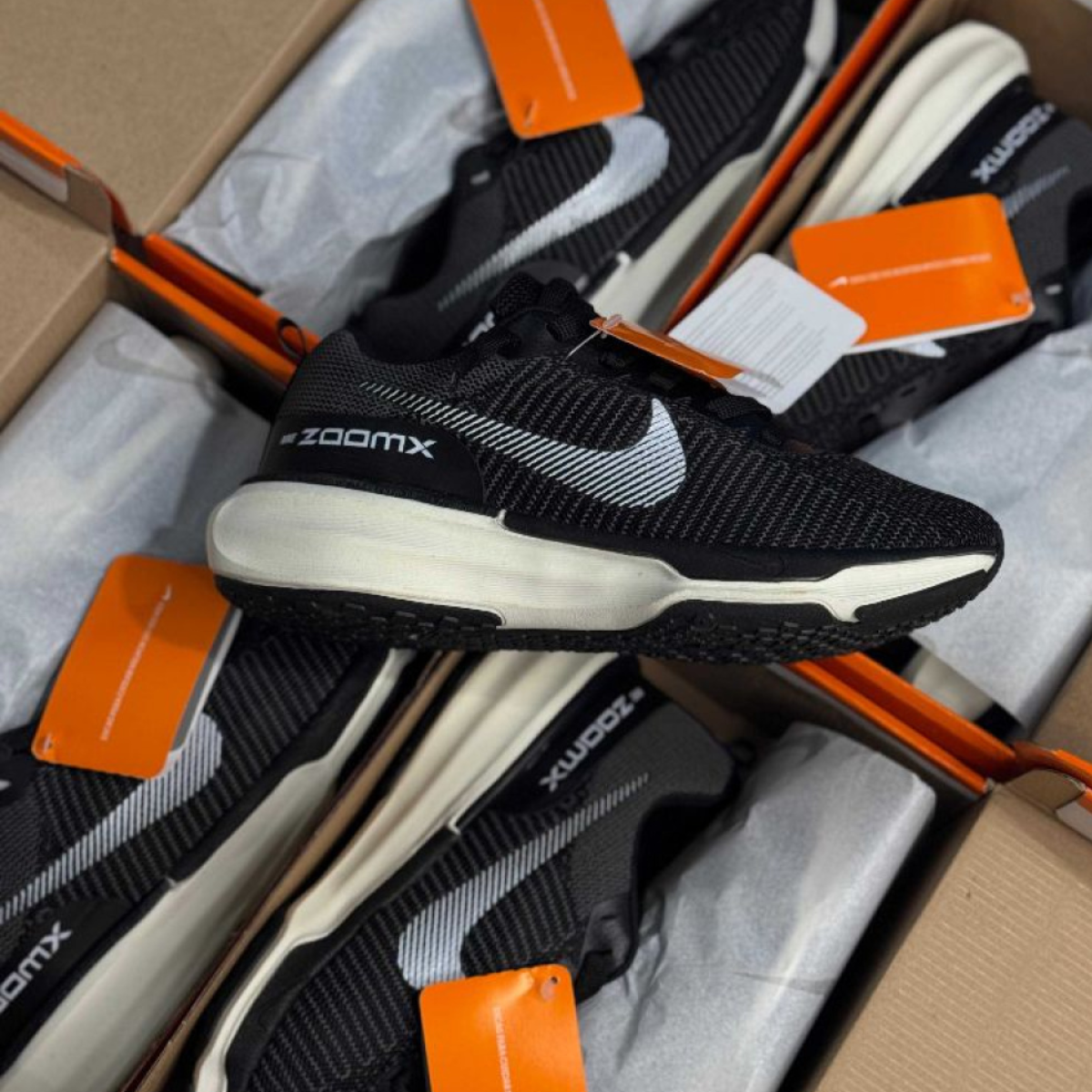 ZoomX - (Linha Premium) x Preto/branco