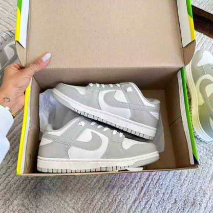 Tênis Nike Dunk Cinza