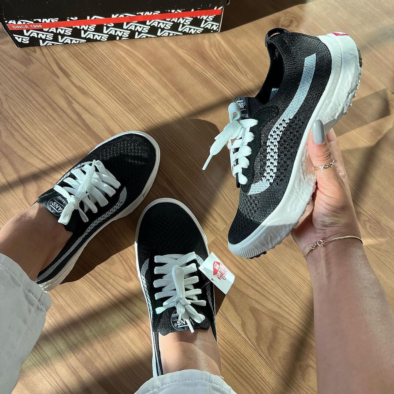 Tênis Vans Unissex Ultrarange Vr3 Premium