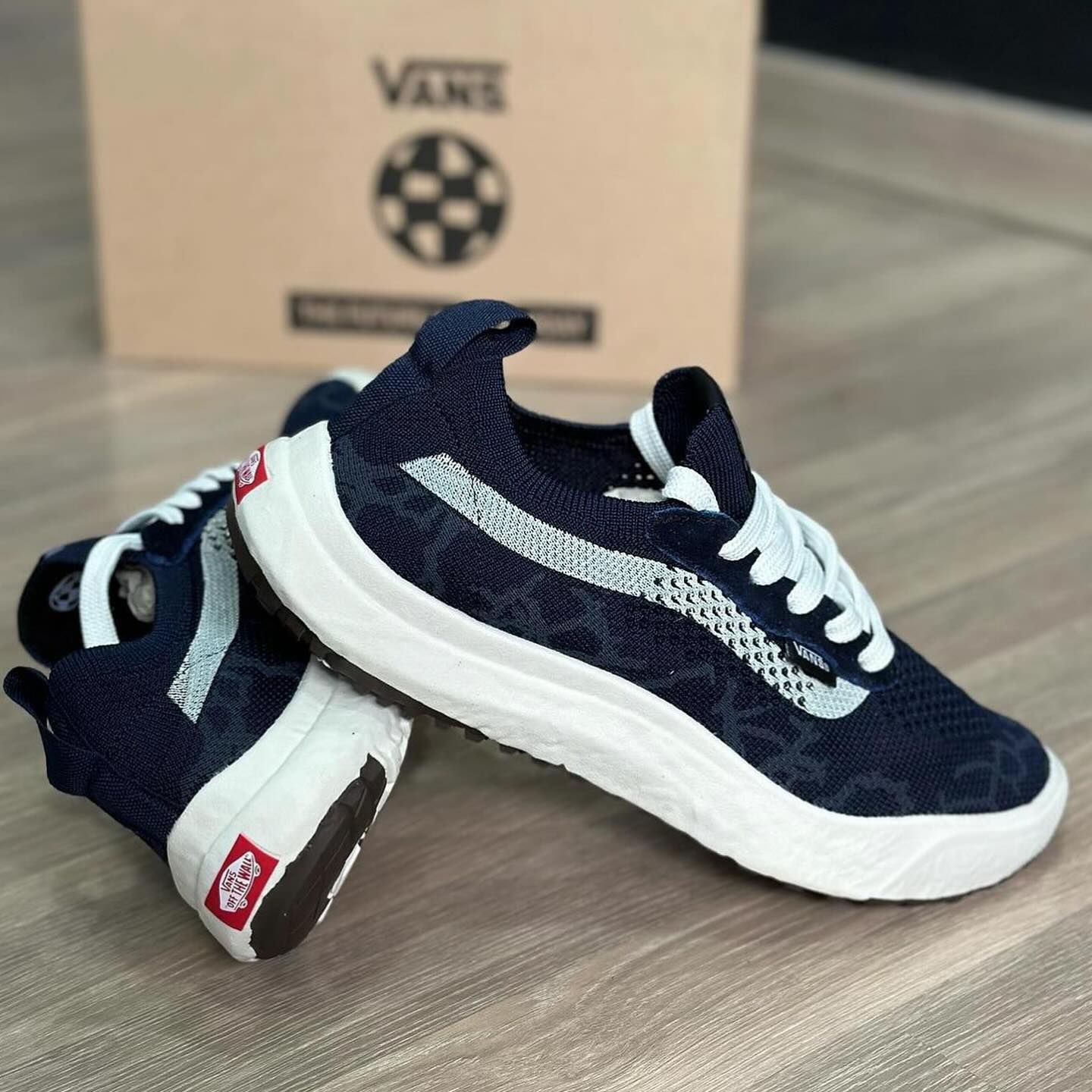 Tênis Vans Unissex Ultrarange Vr3 Premium