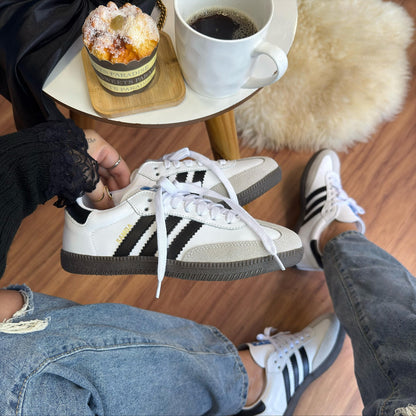 Tênis Feminino Adidas Samba Premium (EM COURO)