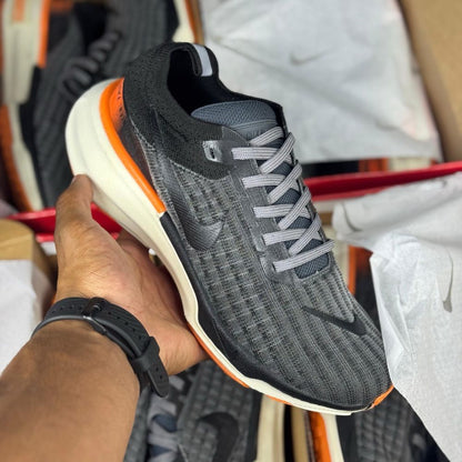 Tênis Masculino Nike ZoomX Invencible Run Premium