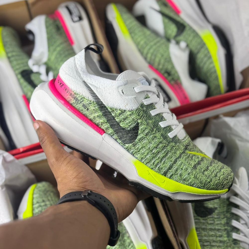 Tênis Feminino Nike ZoomX Invencible Run Premium